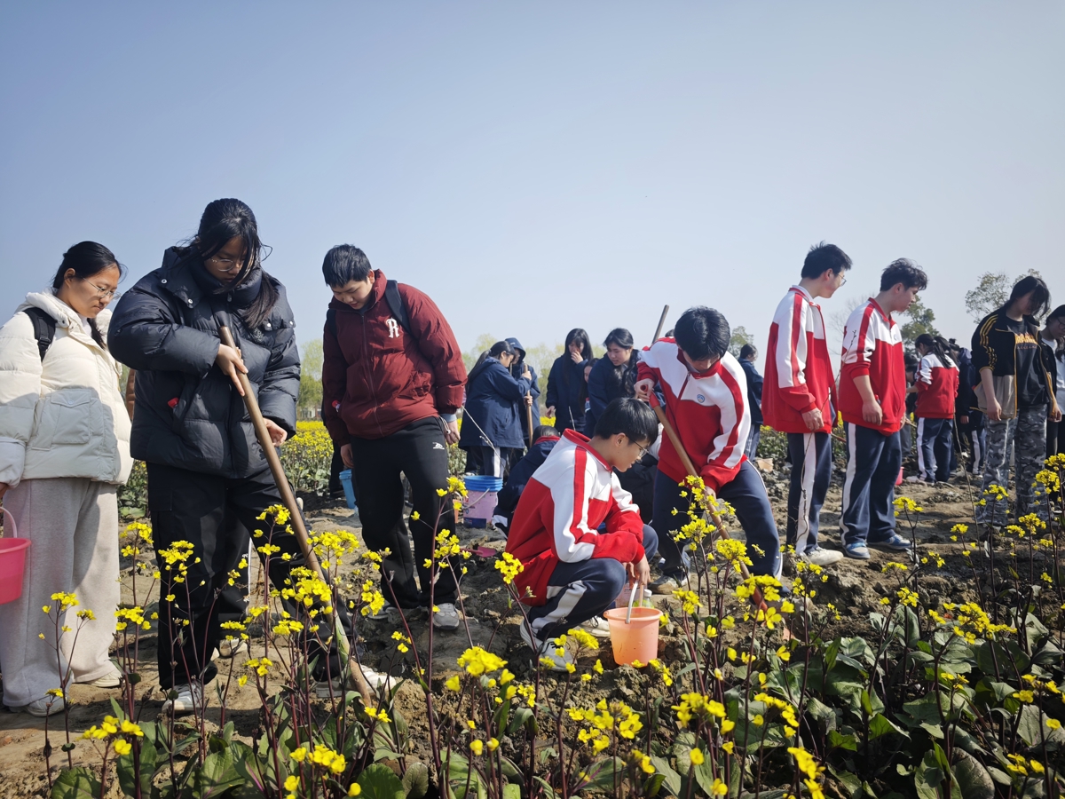 2026年3月11日，植绿空港湿地 共绘生态网谷 (9).jpg