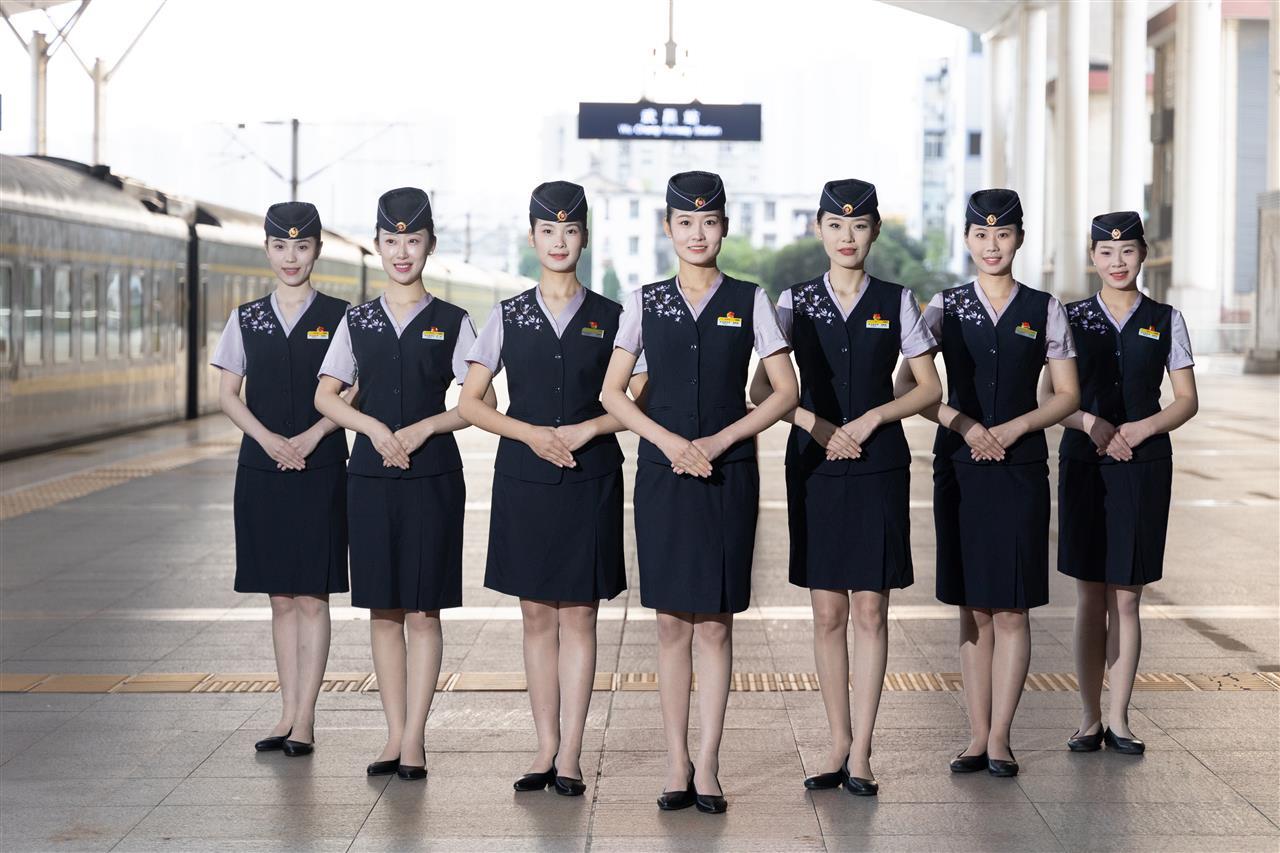 武铁1.jpg 武铁1.jpg