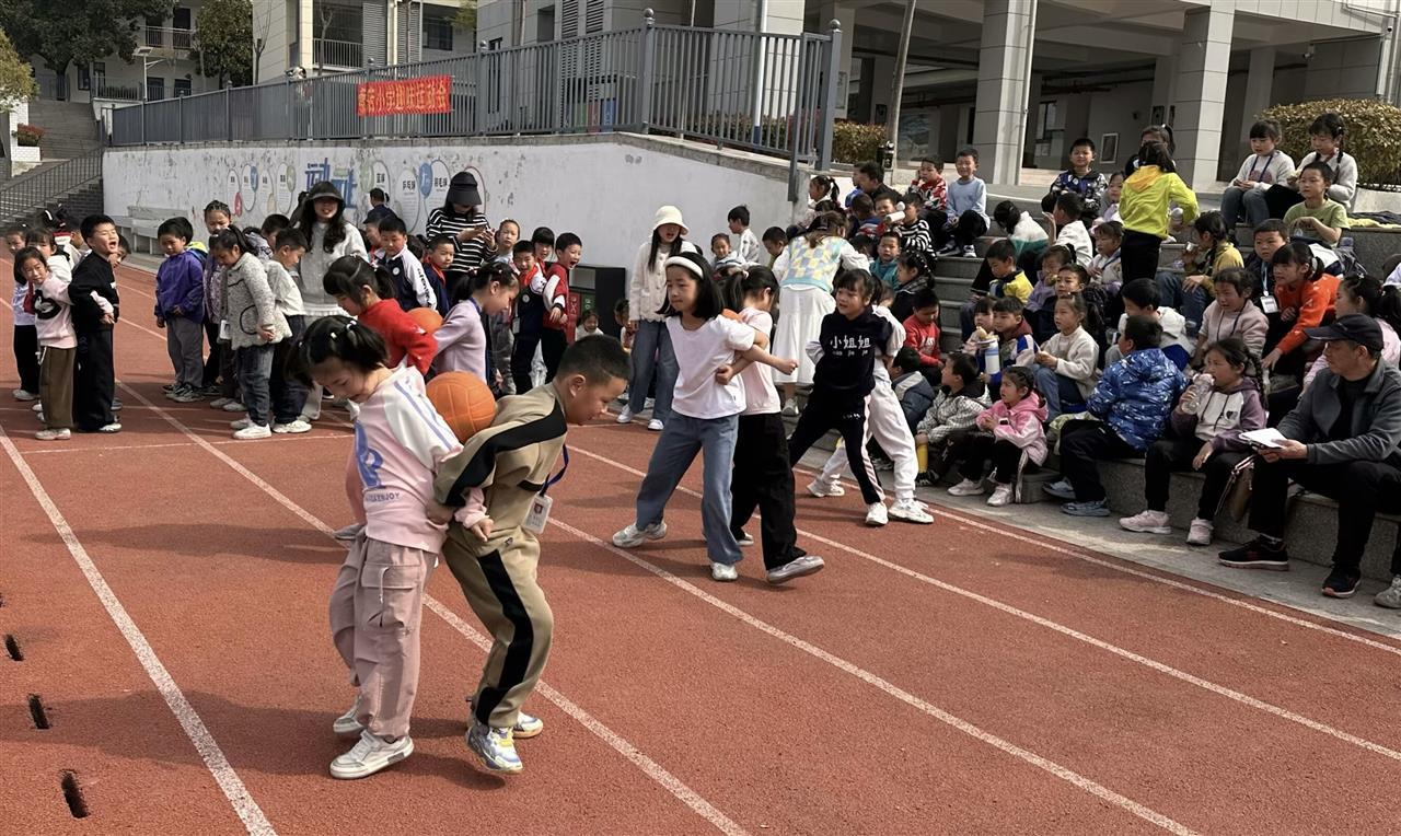 微信图片_20251013155451_470_15.jpg 微信图片_20251013155451_470_15.jpg