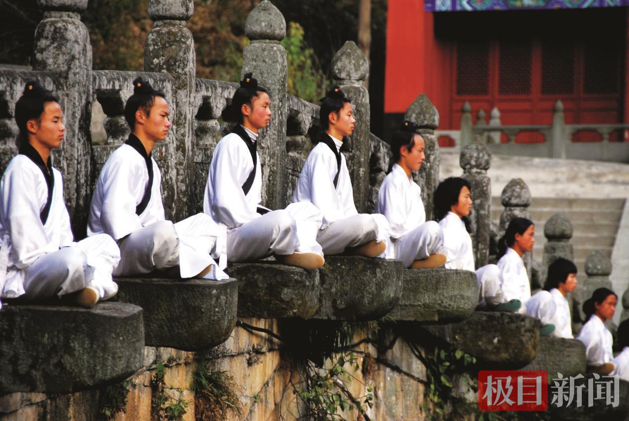 武当山3.png 武当山3.png