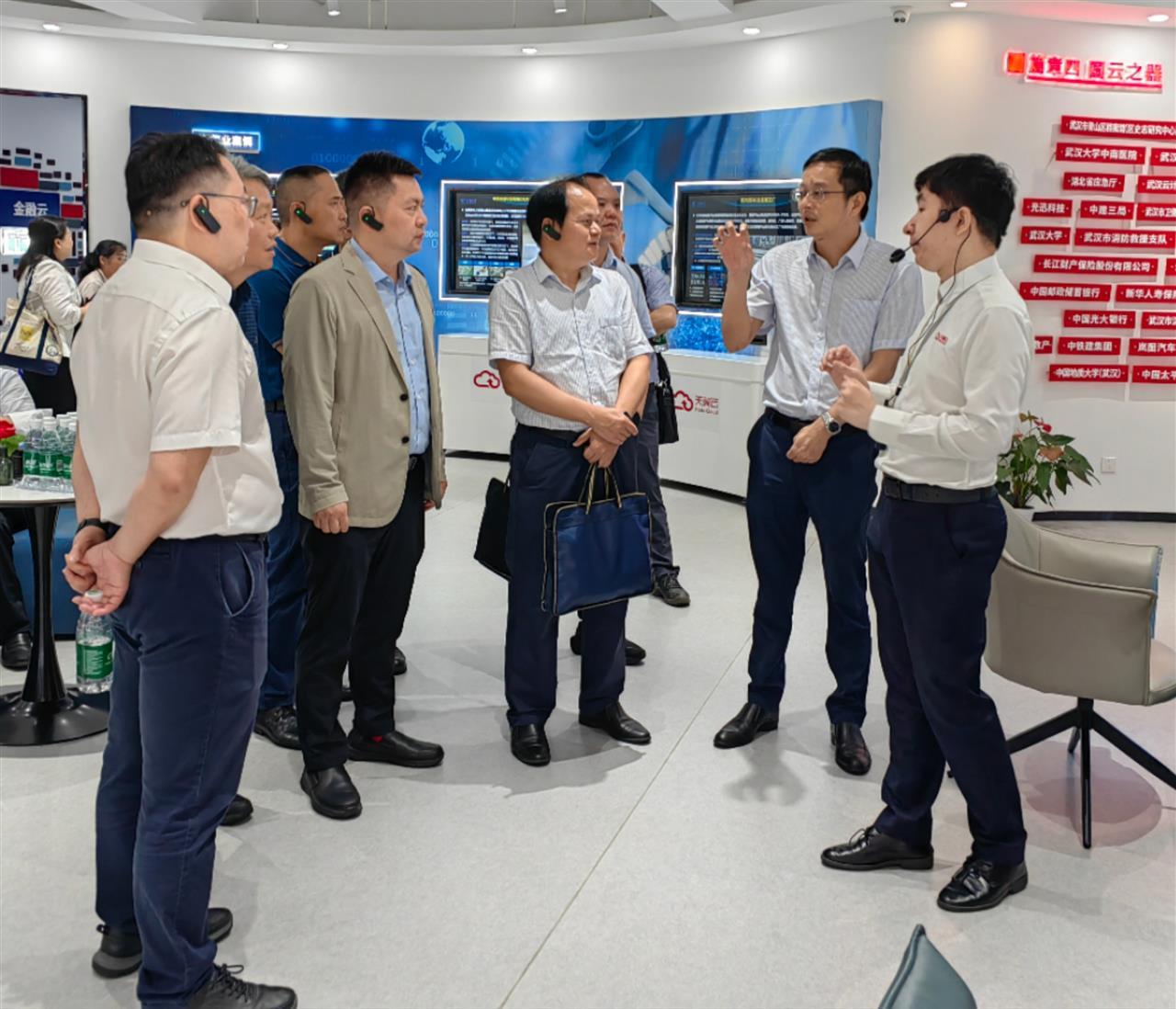 3b87cba1cd8802f4fa6051da370820c.jpg 3b87cba1cd8802f4fa6051da370820c.jpg