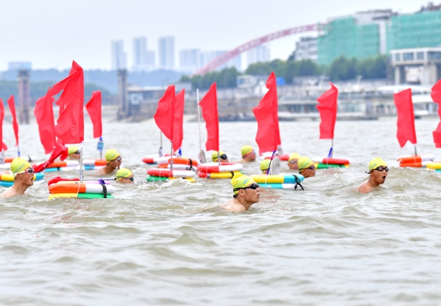 第51届武汉7·16渡江活动即将启幕，中外泳士逐浪长江共赴盛会
