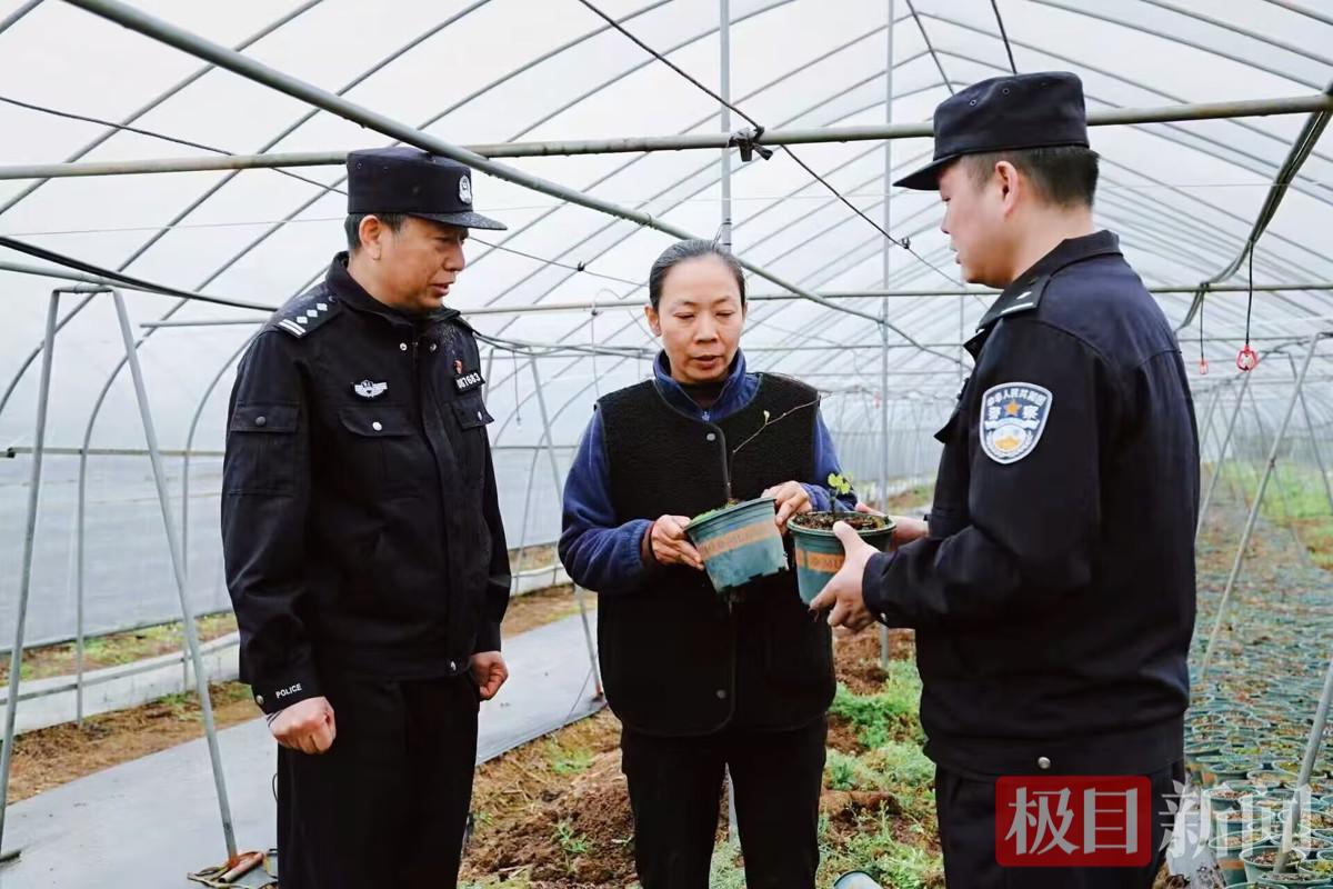 B3016707E567C49503E644779B62B446.jpg B3016707E567C49503E644779B62B446.jpg