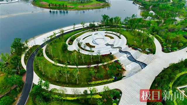 湖北孝感市最大城市公园正式开园