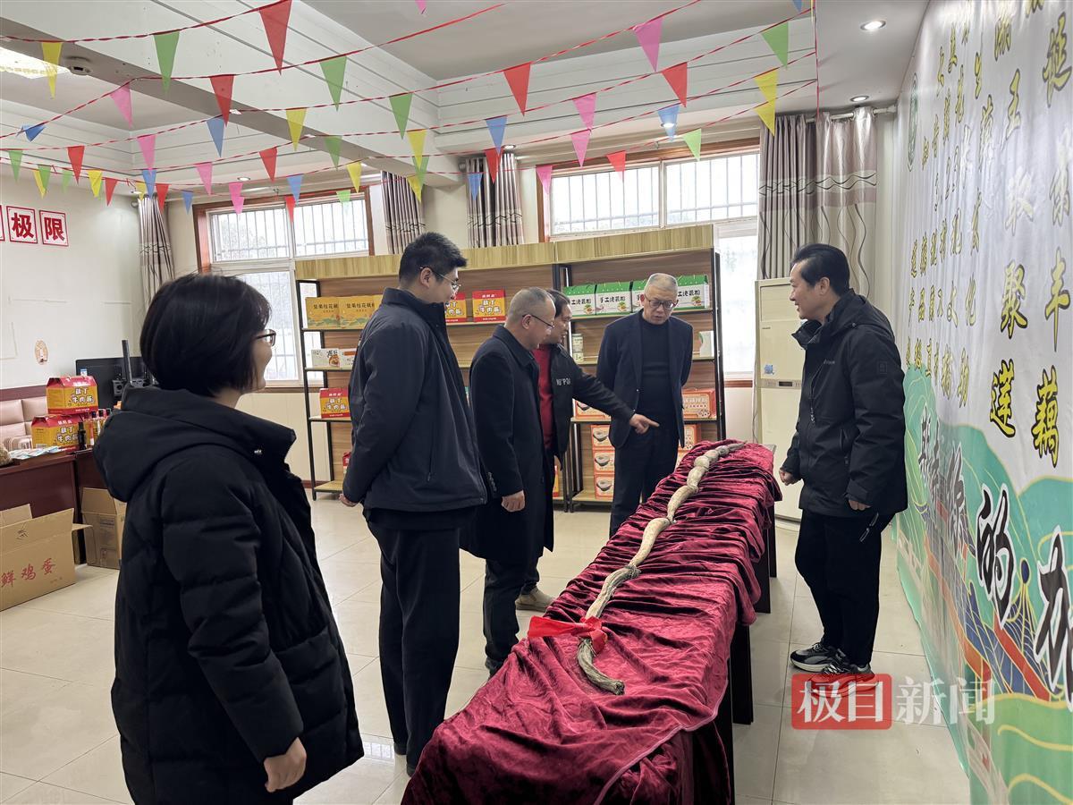 b7954f0fcf44694e9ed9971faec4866.jpg b7954f0fcf44694e9ed9971faec4866.jpg