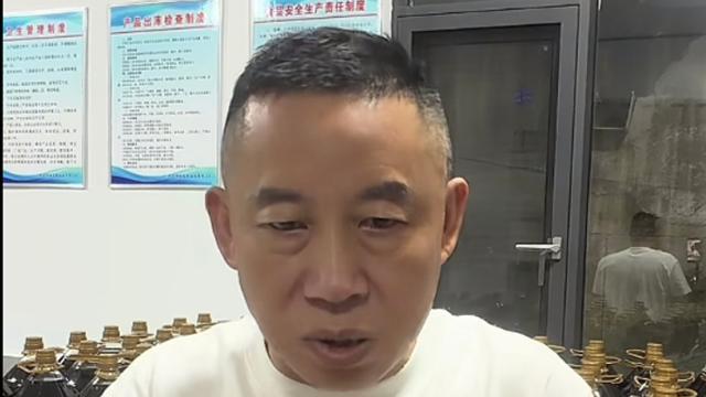 孙海洋油坊今日在湖北老家开业，网上已现多个高仿号卖油，夫妻双双紧急辟谣：仅在本人账号上架