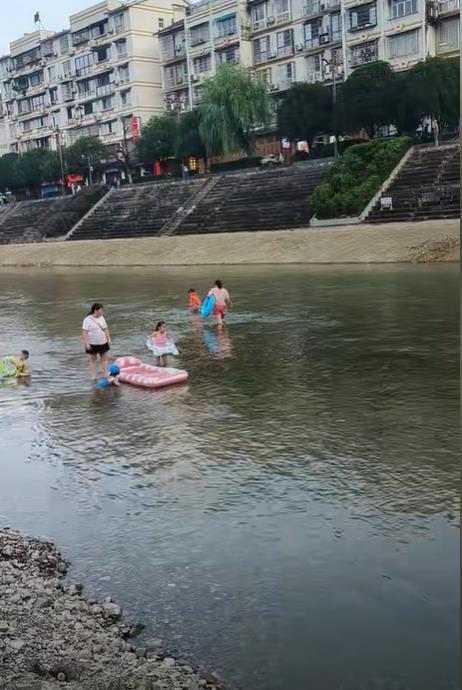 2ad645c55fcfd62572dcef727d505103.png 2ad645c55fcfd62572dcef727d505103.png