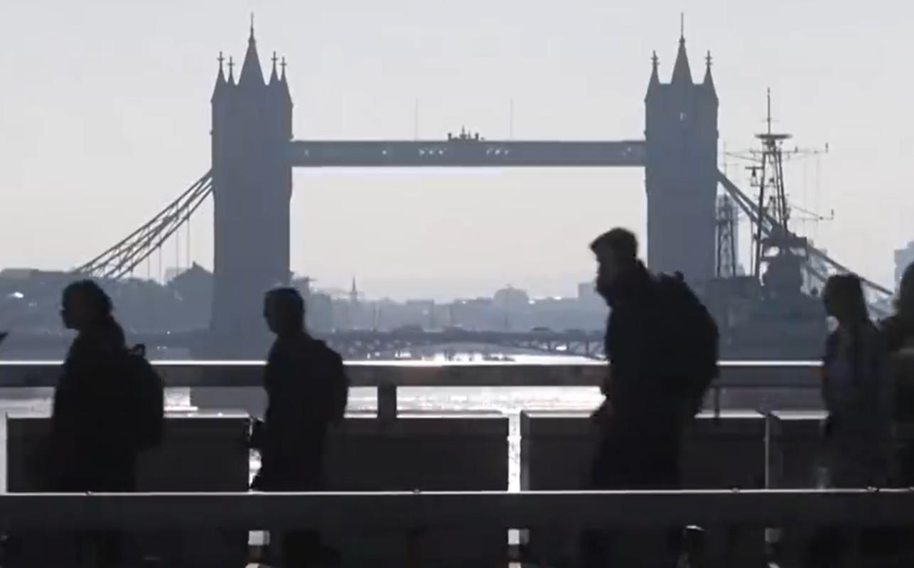 b79cdf77-91b3-485c-bbbd-467b005b718a.png 英国超级流感疫情引发医生罢工危机,首相斯塔默谴责其为鲁莽行为