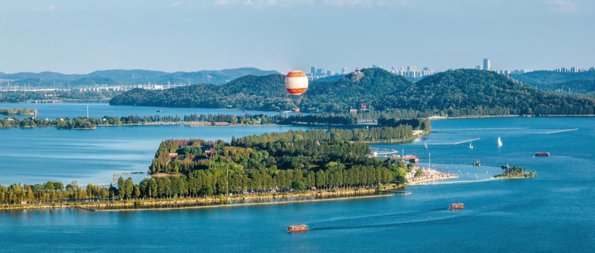 武汉东湖 武汉市园林和林业局供图.jpg