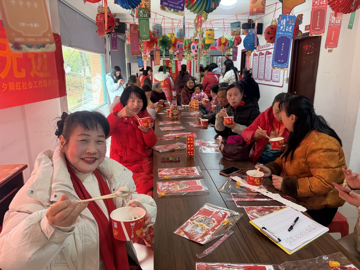 3.3龙城社区 (2).jpg