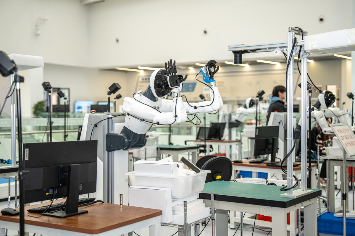 BET01137+拷贝.jpg BET01137+拷贝.jpg