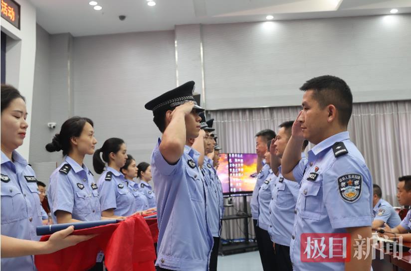 4CD2502E46A587B03324CA4EC8F7215F.png 4CD2502E46A587B03324CA4EC8F7215F.png