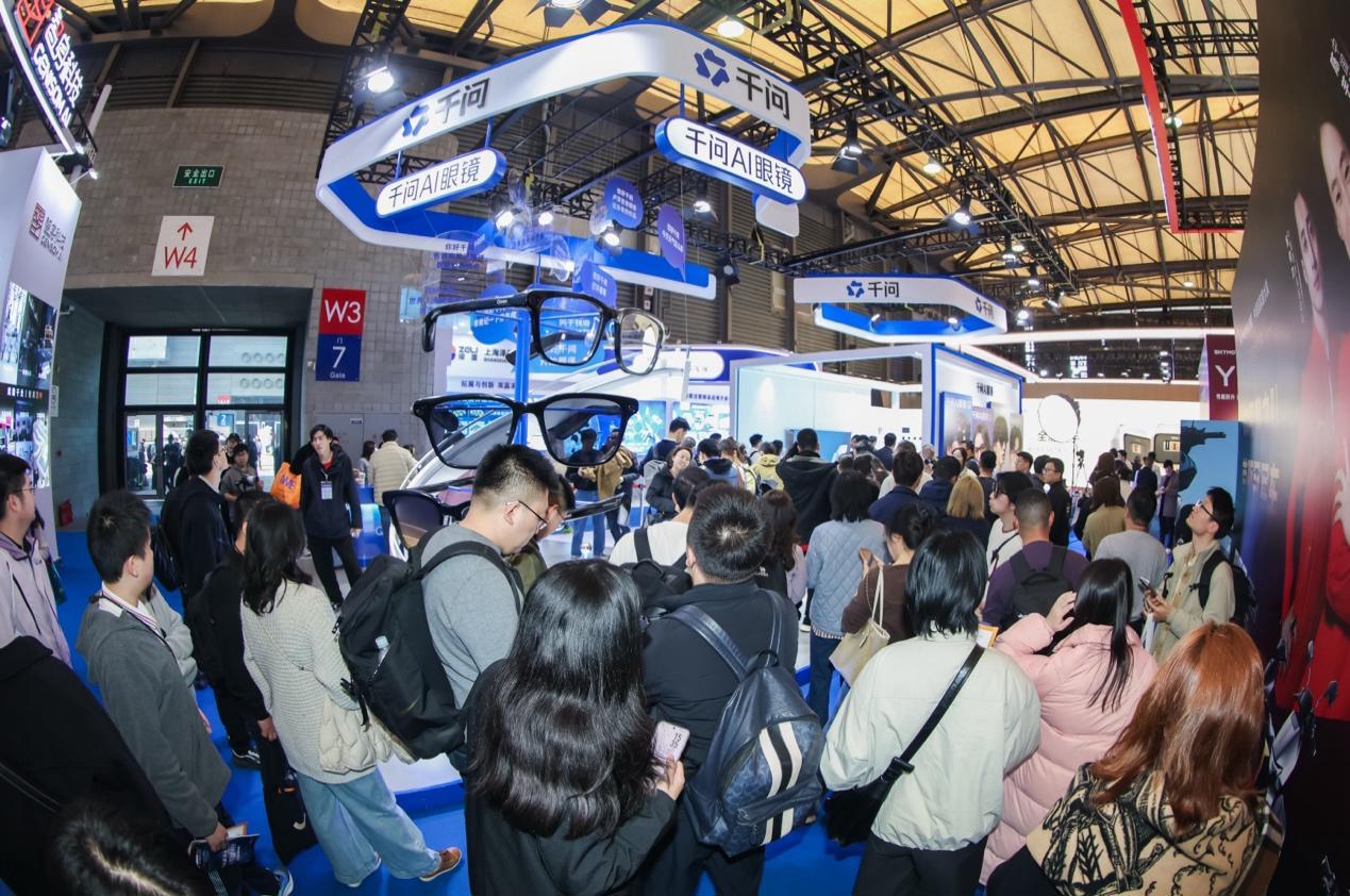 千问2.png 千问2.png