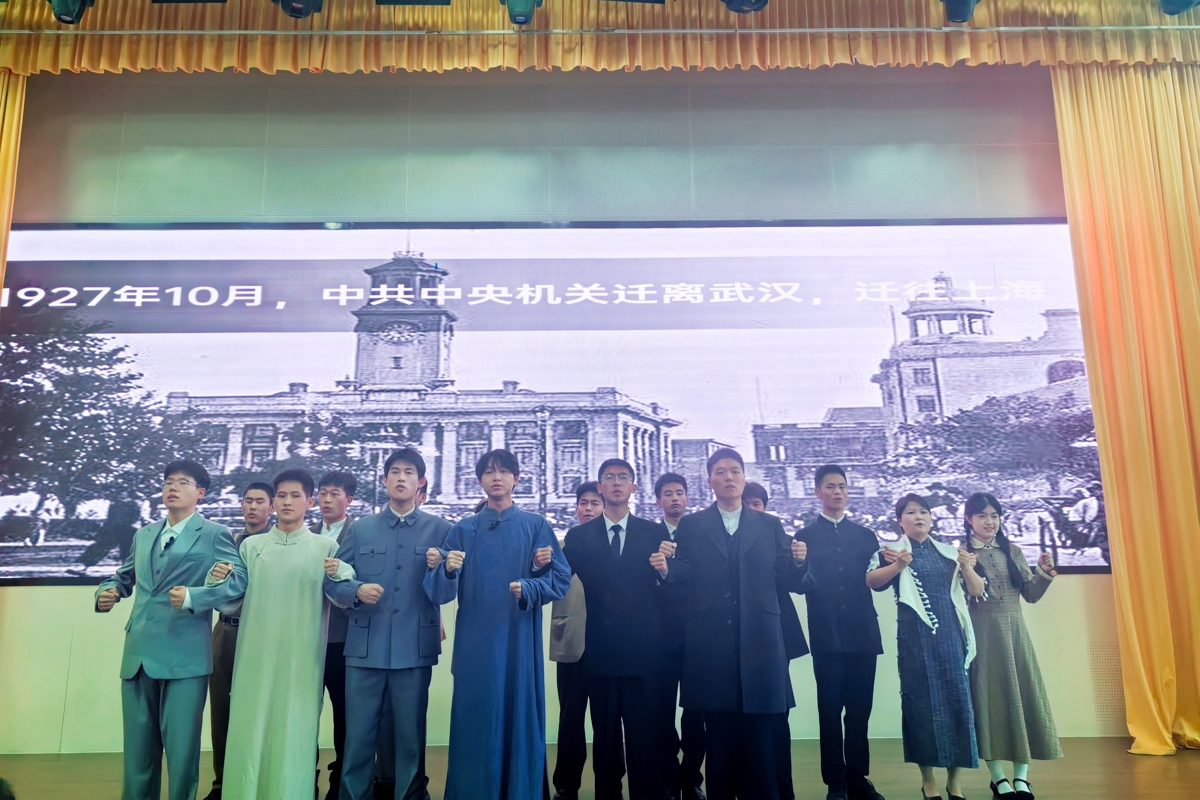 剧照2.jpg 剧照2.jpg