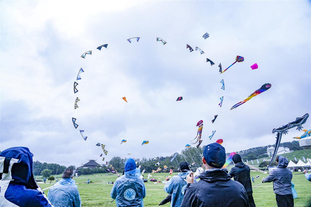 lh25092406.jpg lh25092406.jpg