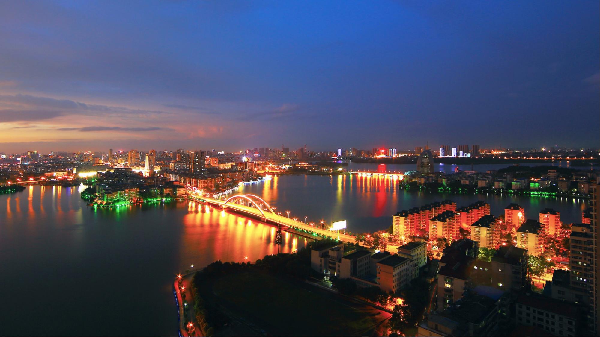 鄂州洋澜湖夜景.png