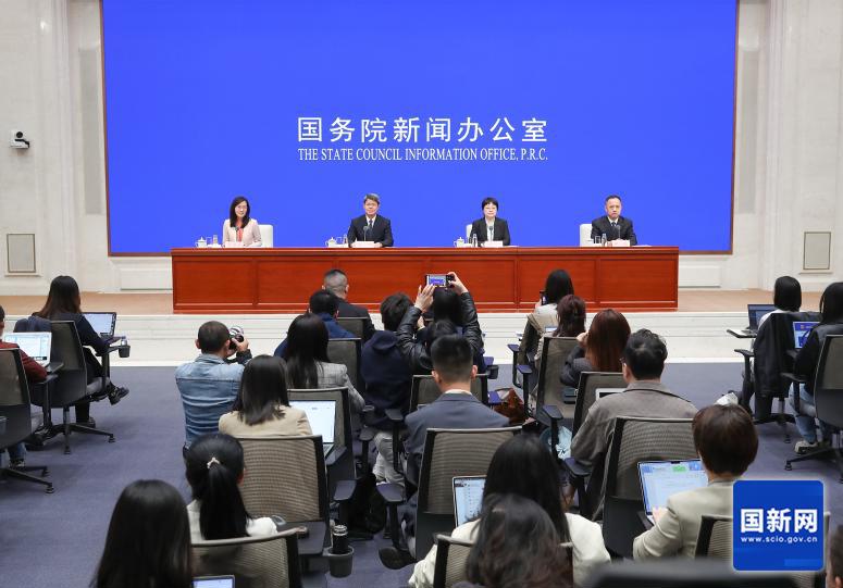 工信部回应“存储器涨价”：多措并举保障产业链供应链稳定，依法打击“囤积居奇”等行为