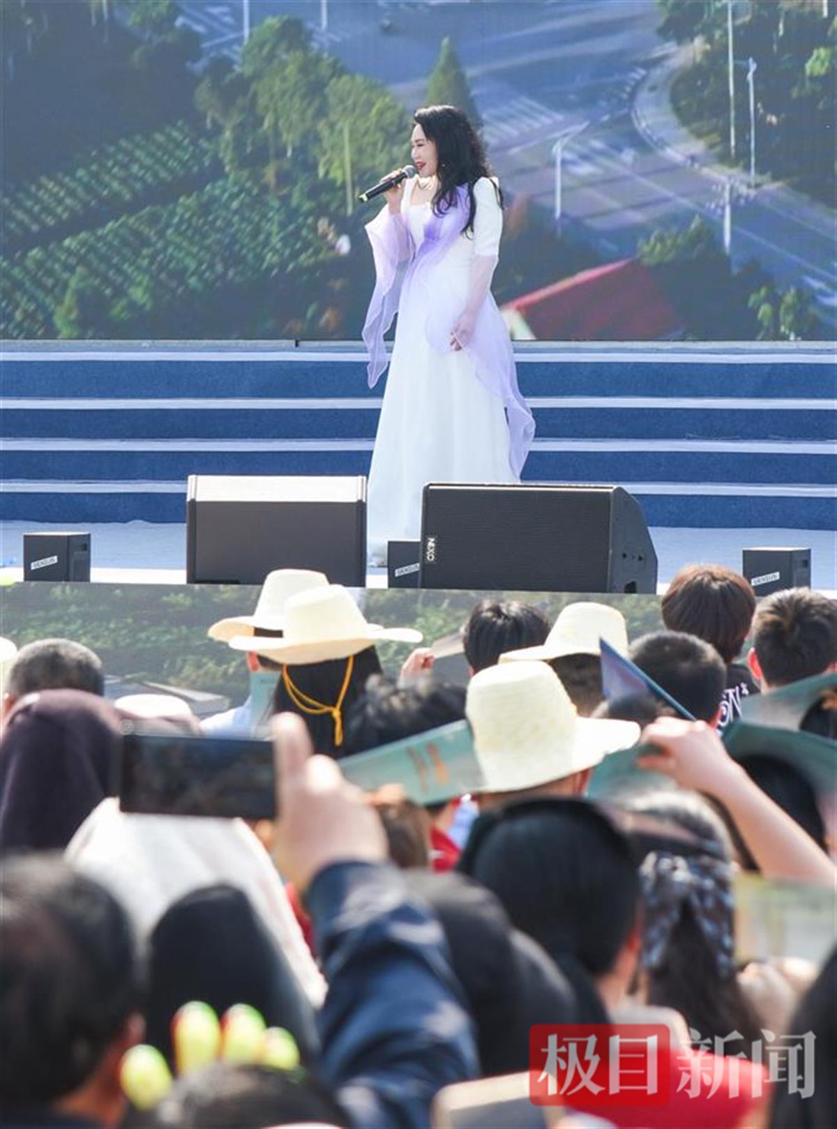 “村村有歌·唱响湖北”监利田园歌会在程集古镇盛大举行。（极目新闻记者 黄志刚 摄） (8).JPG