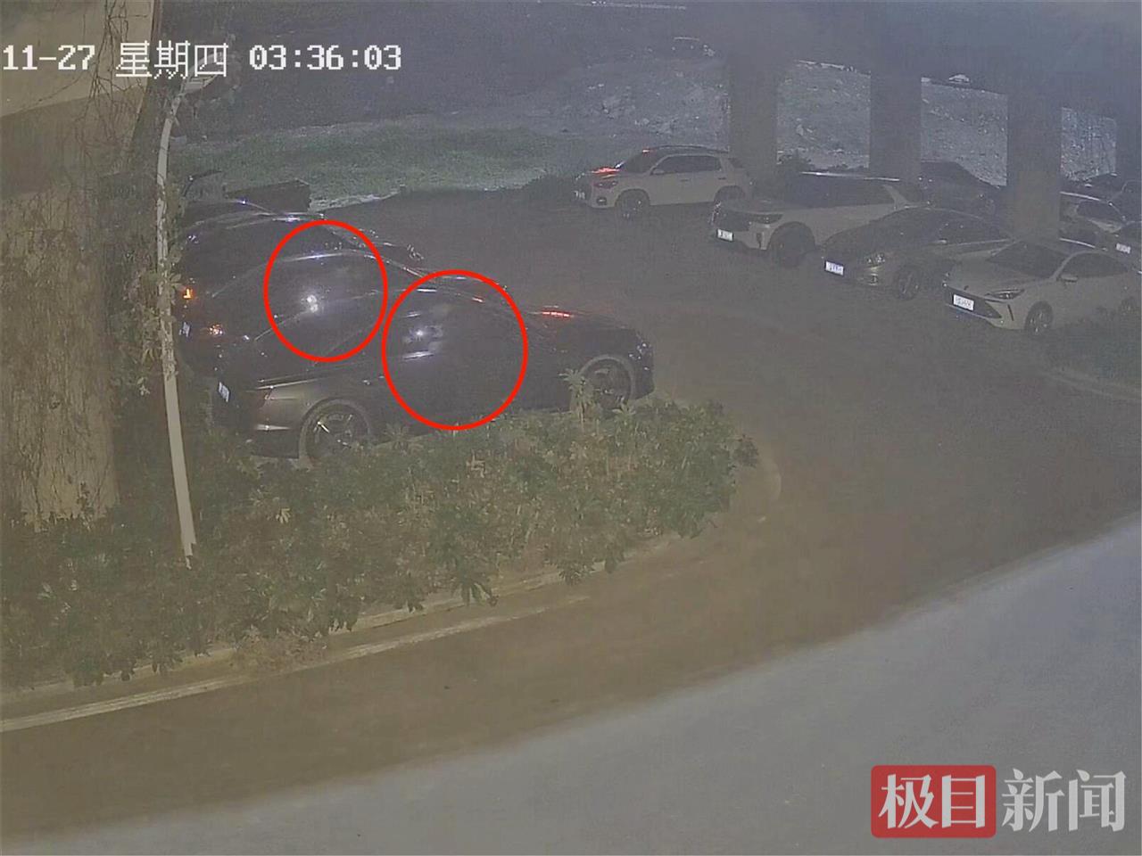 图2：2名嫌疑人正在盗窃作案。.jpg