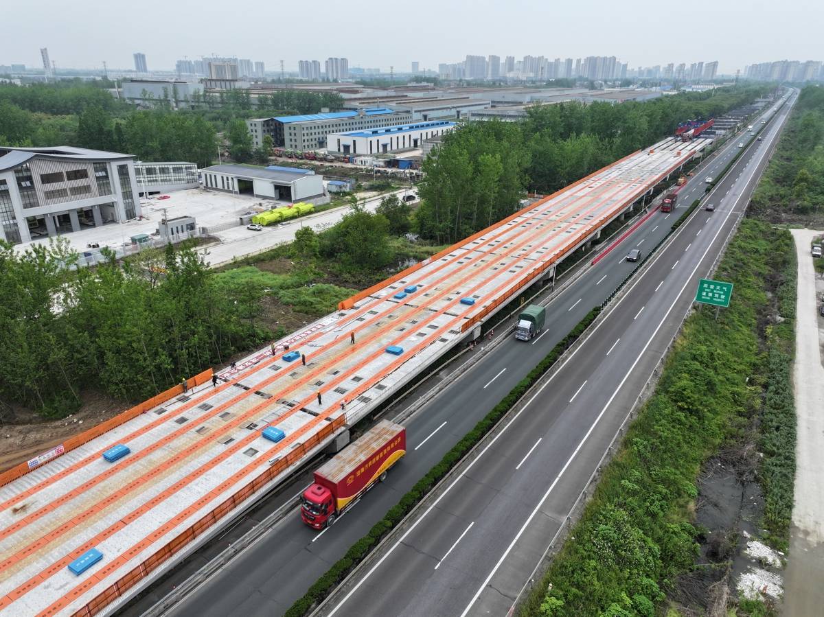 汉宜高速改扩建项目正在加快建设 通讯员供图.jpg