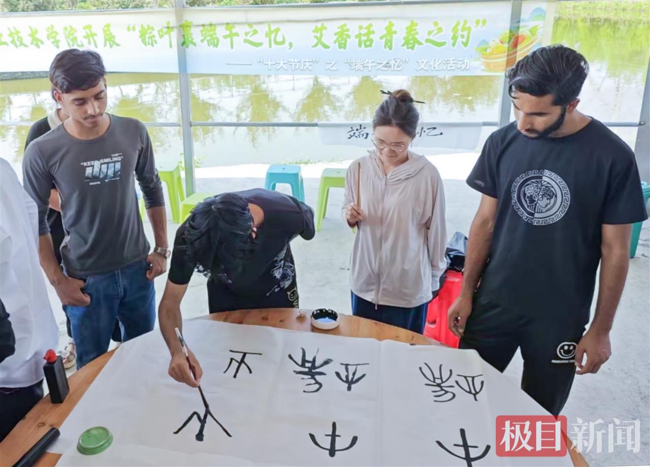 图片3.jpg 图片3.jpg