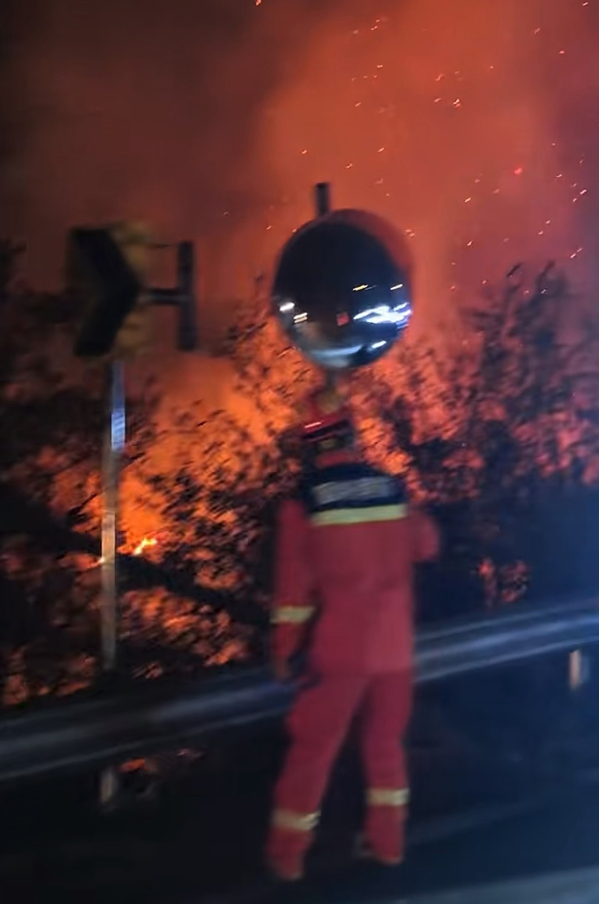 2145B4B8F2158FCDCF856255AD700362.png 2145B4B8F2158FCDCF856255AD700362.png