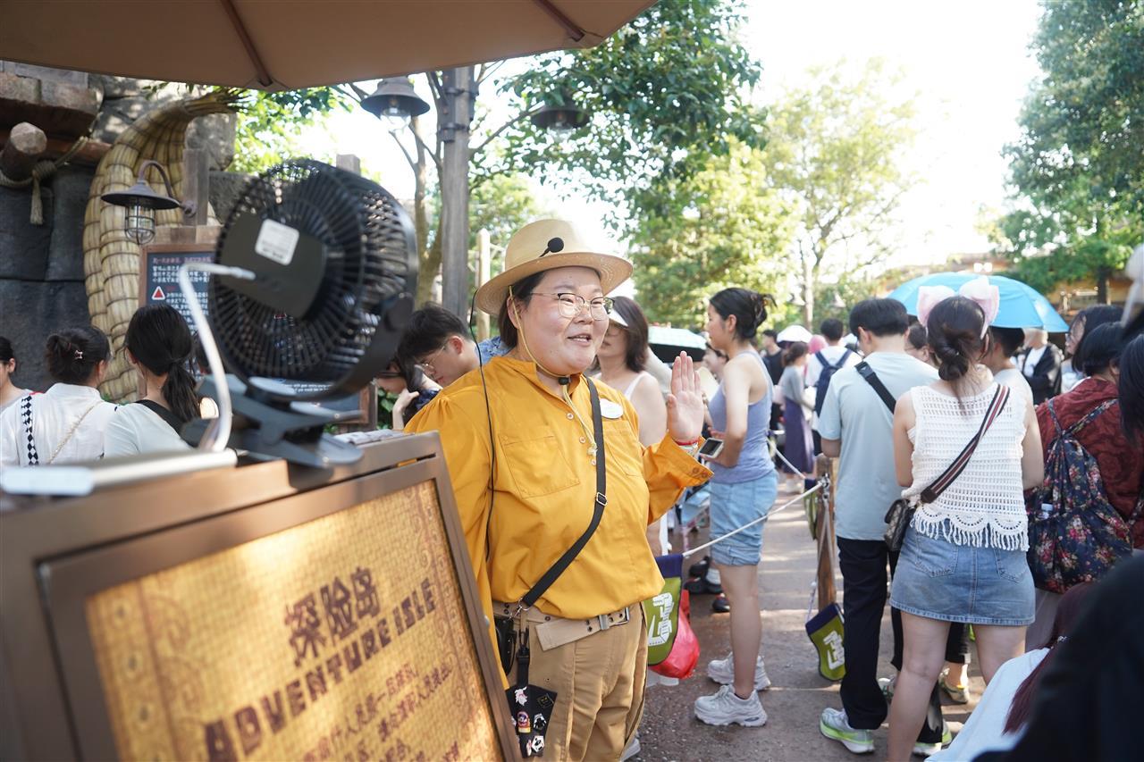 演职4.jpg 演职4.jpg