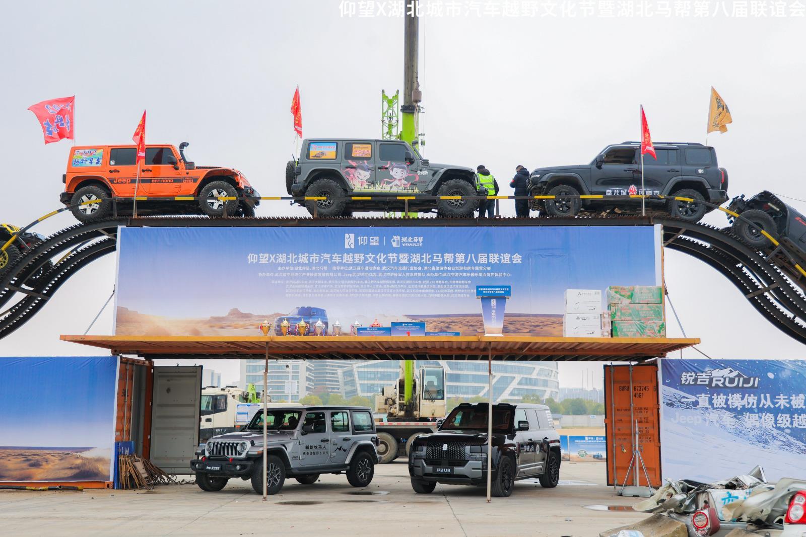 32702016.jpg 32702016.jpg