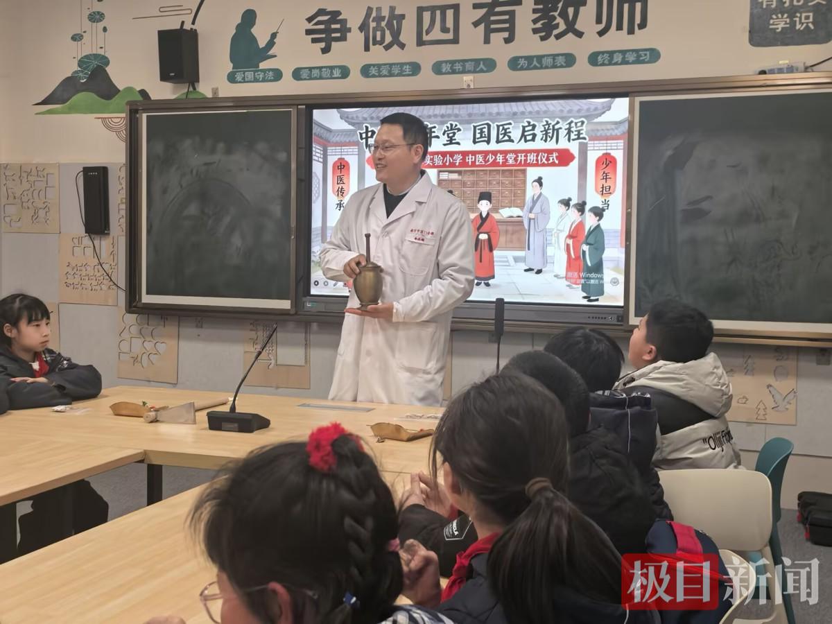 04056A2CF3167CDB37CD5D804BF28B5D.jpg 04056A2CF3167CDB37CD5D804BF28B5D.jpg