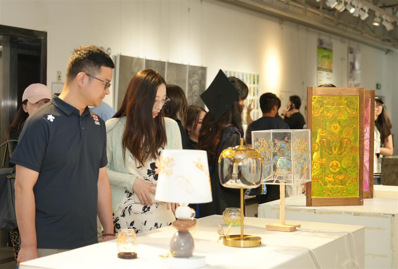 限定14天！湖北工業(yè)大學(xué)化身大藝術(shù)館