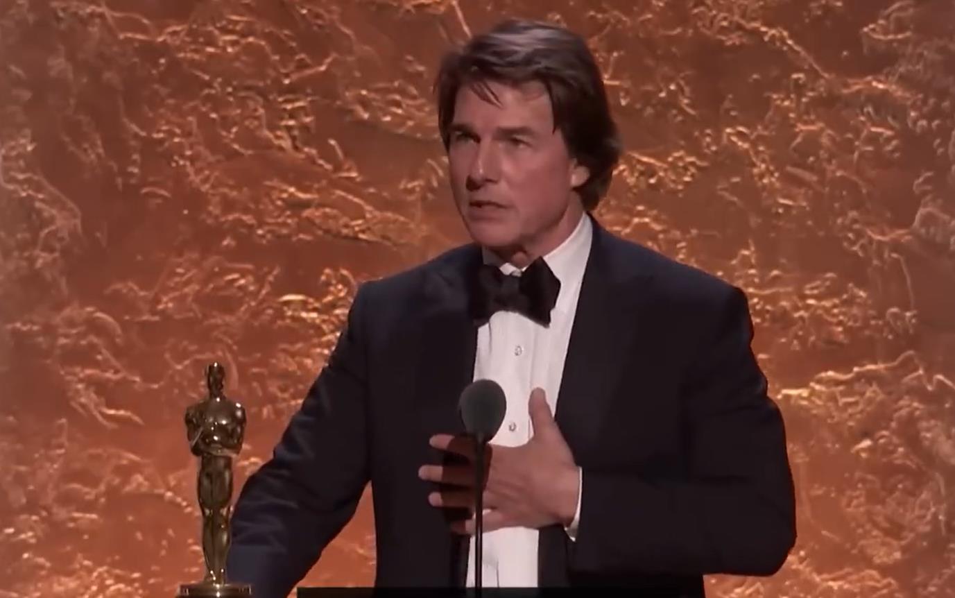 汤哥3.png 从影45年,63岁“阿汤哥”获奥斯卡终身成就奖,“希望不要再摔断太多骨头”