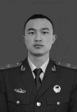 缉私战斗中不幸牺牲95后海警汪晓龙被追记一等功