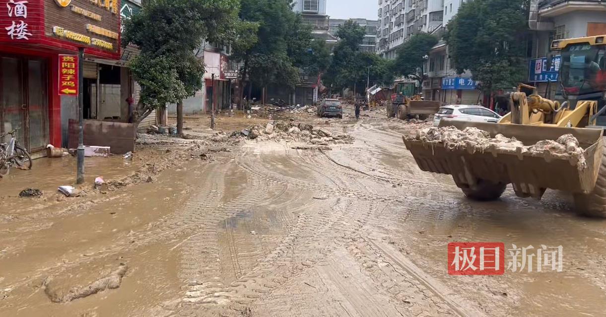 救援现场图片 受访者提供.png