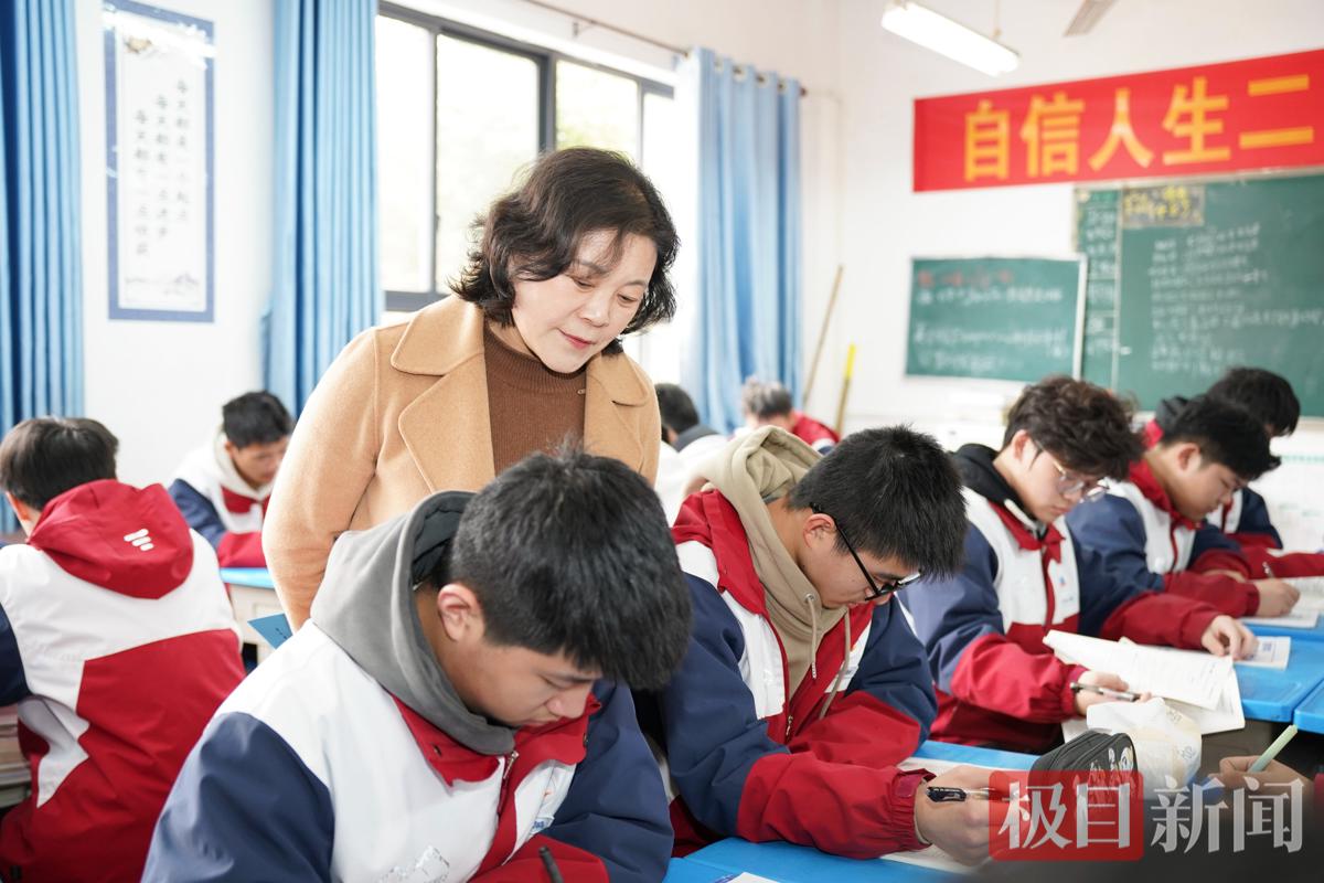 1aa93c62cdd309012681b5b5827d2000.jpg 1aa93c62cdd309012681b5b5827d2000.jpg