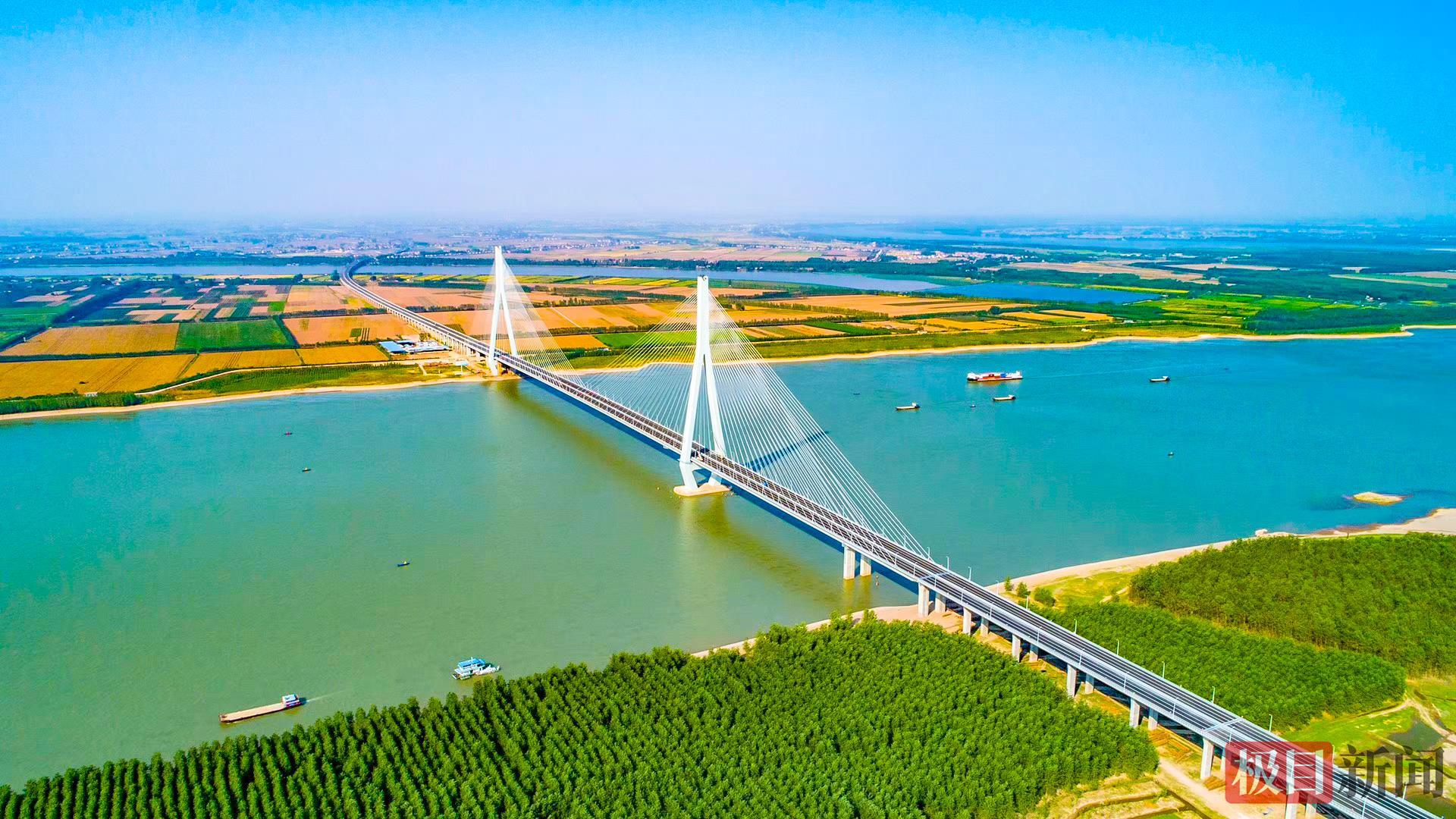 石首长江大桥.jpg