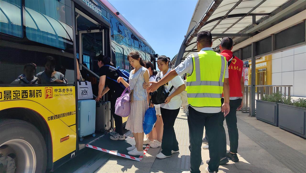 e6ff8604d31c5845baafb0931ac6fa1a.jpg e6ff8604d31c5845baafb0931ac6fa1a.jpg