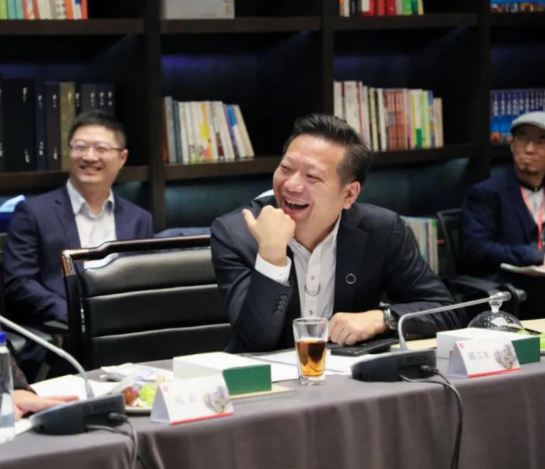 顾江生(顾家家居董事长)