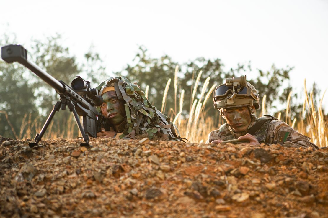 冬训练兵忙 山岳丛林地侦察渗透演练 | 极目新闻