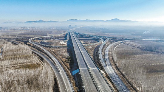 北京至秦皇岛高速公路全线贯通 | 极目新闻