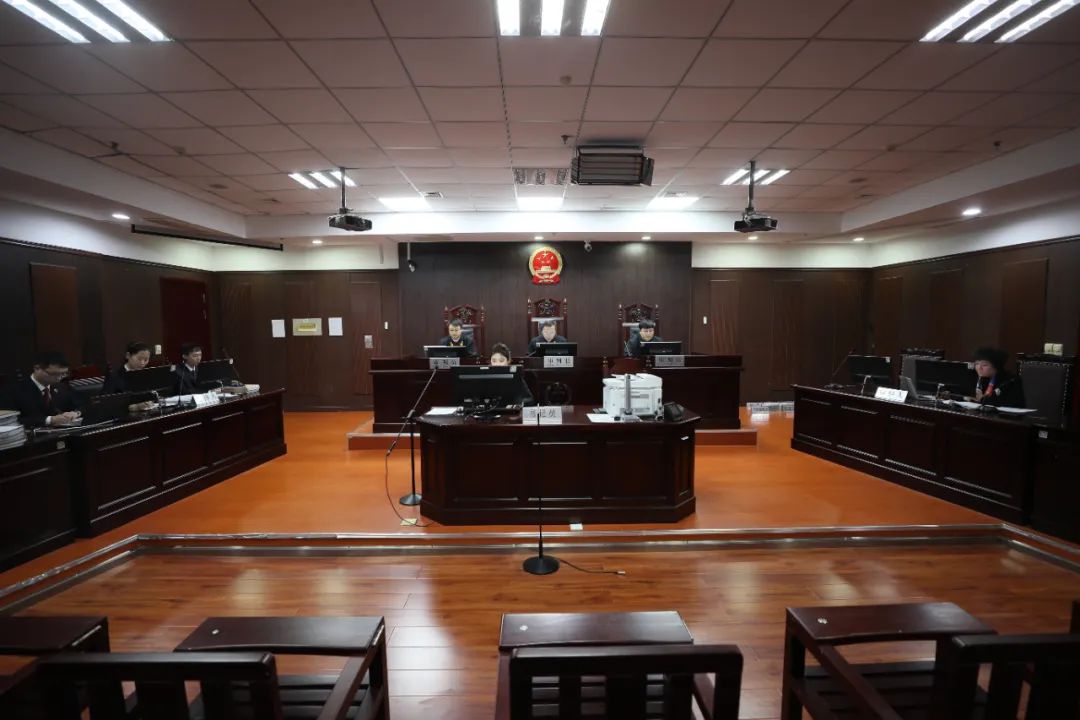 被控受贿2204万元!哈医大第一医院原院长周晋受审