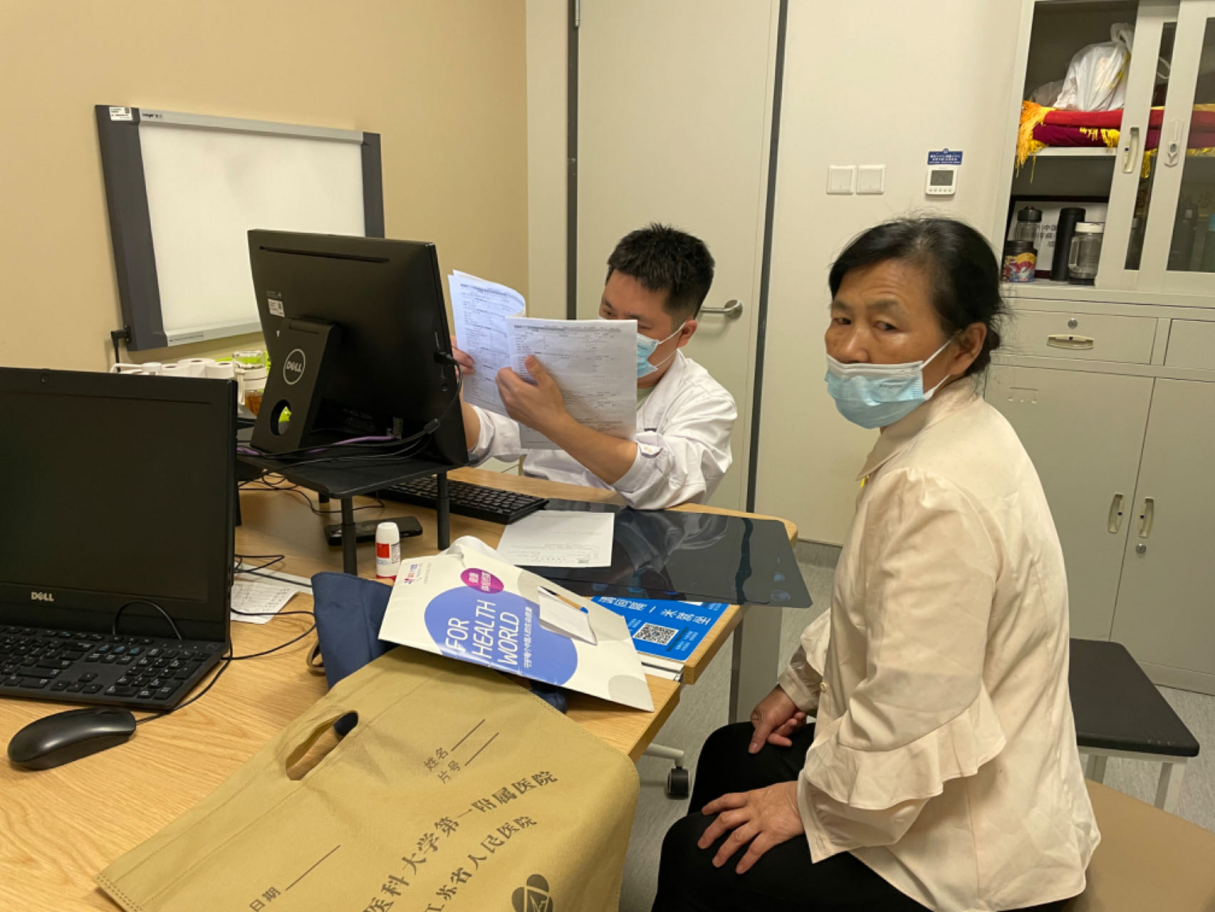 夜门诊、午间门诊、检验门诊……这些“便民门诊”暖了患者心 | 极目新闻