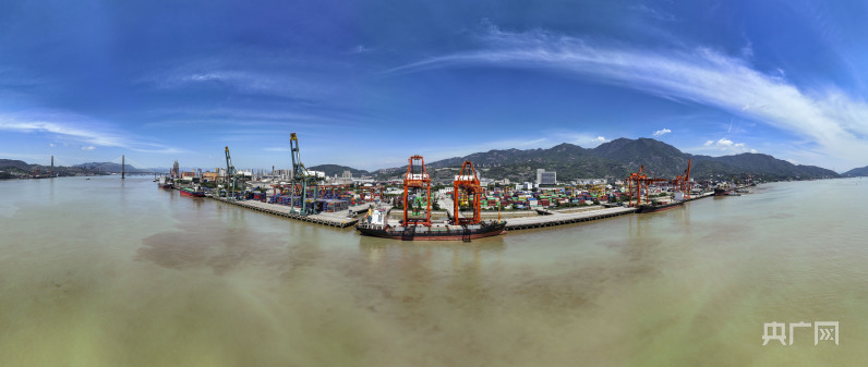 福建马尾:现代化智慧港口货运繁忙 | 极目新闻