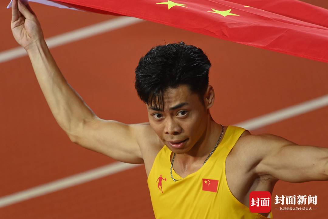 男子100米铜牌得主陈冠锋:苏炳添曾录制视频为其加油 起跑和途中跑