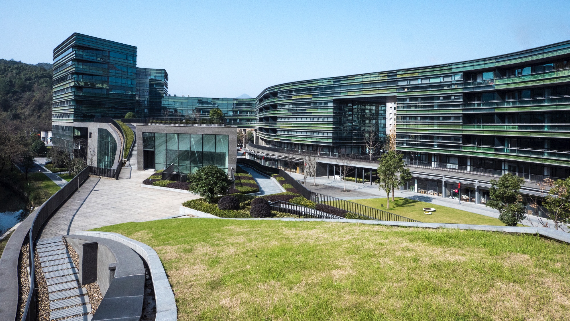 杭州艺创小镇:点亮夜间经济,激发消费活力 | 极目新闻