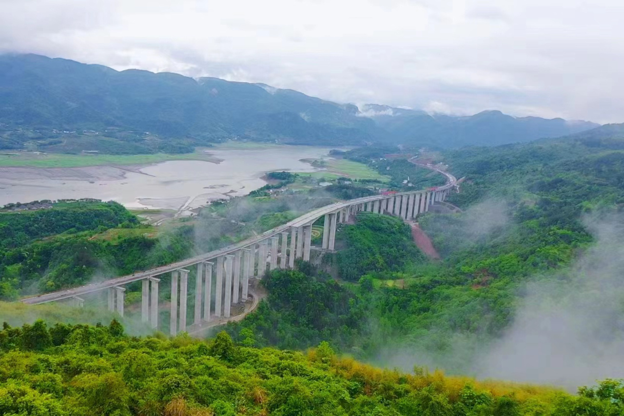 湖南炉慈高速公路tj3标主线拉通