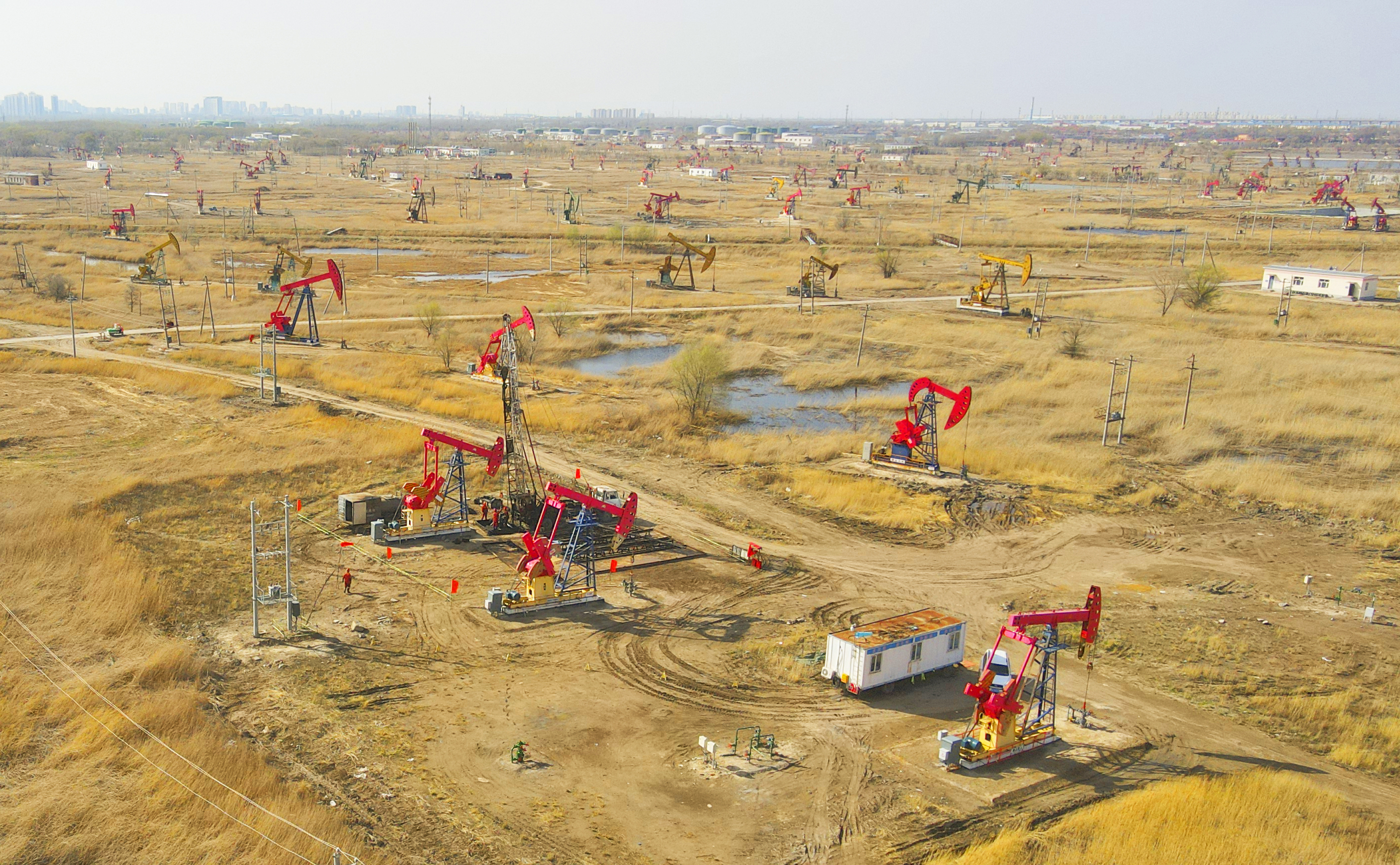 大庆油田"压舱石工程"日产原油突破4000吨