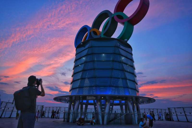 奥林匹克塔启动改造提升,观景台成为北京"绝美日落"打卡点