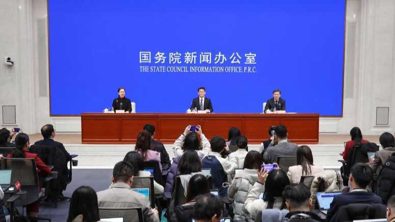 今年再安排近1000亿元育儿补贴补助资金，随生随申随得！