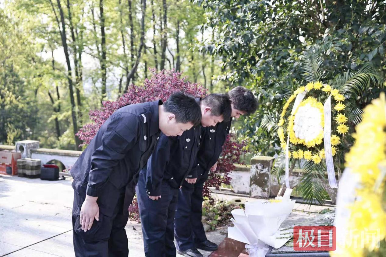 E5C5403755A0AC0A9C2A078F538EF02C.jpg E5C5403755A0AC0A9C2A078F538EF02C.jpg