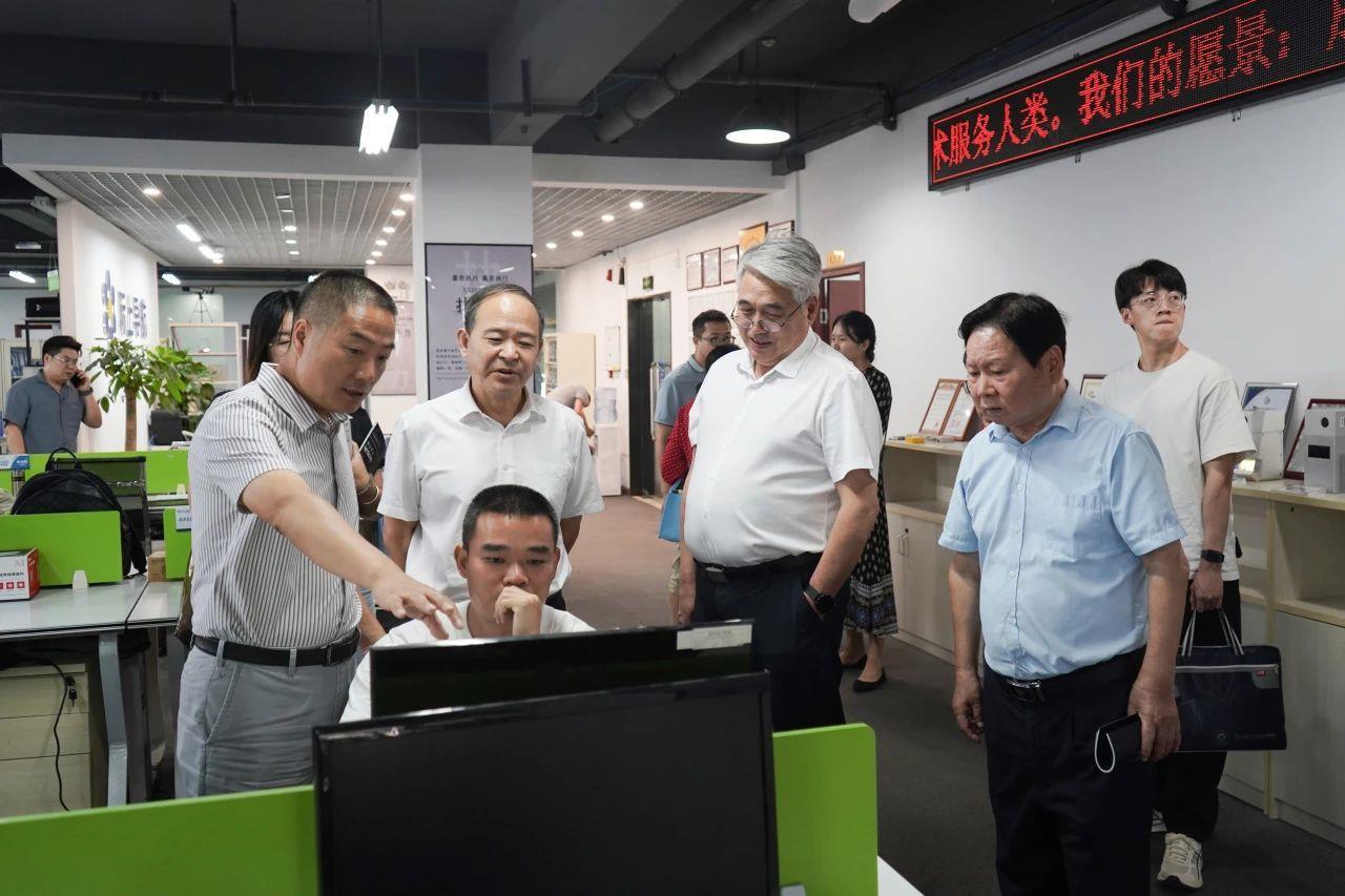 微信图片_20250715200459.jpg